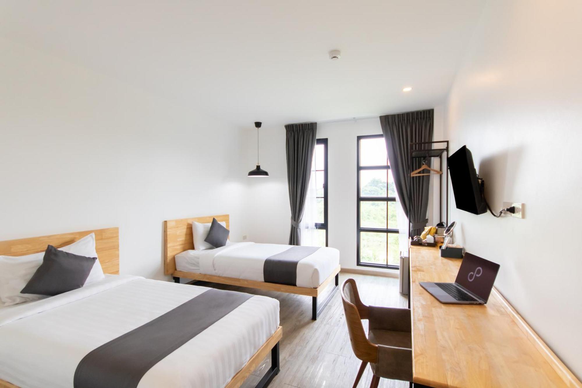 Ananzitra Hotel Kanchanaburi City Exteriör bild