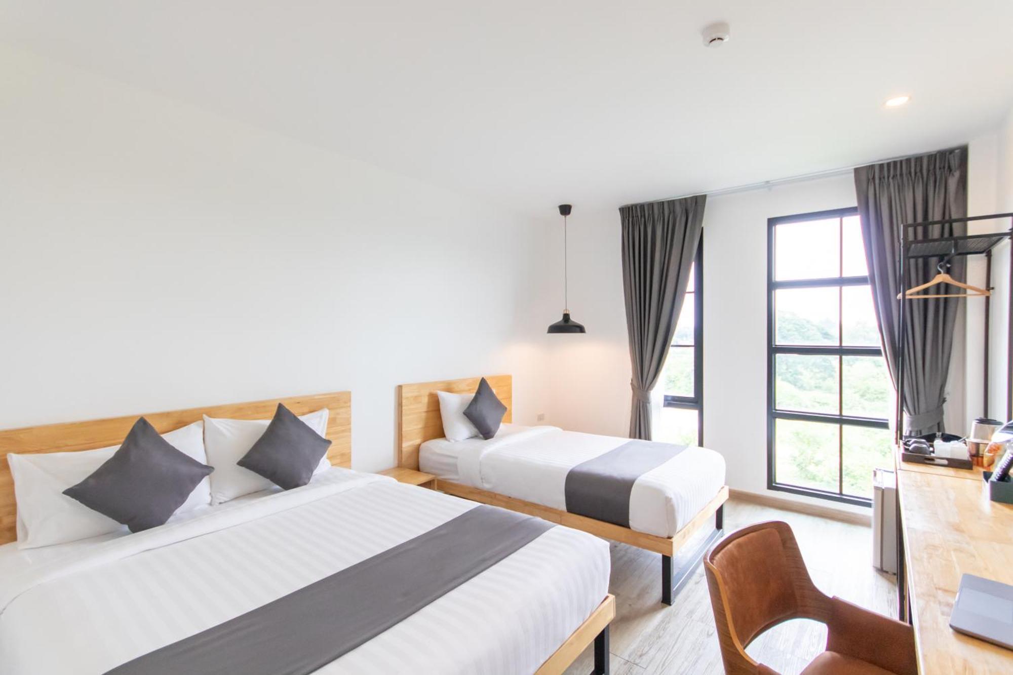 Ananzitra Hotel Kanchanaburi City Exteriör bild