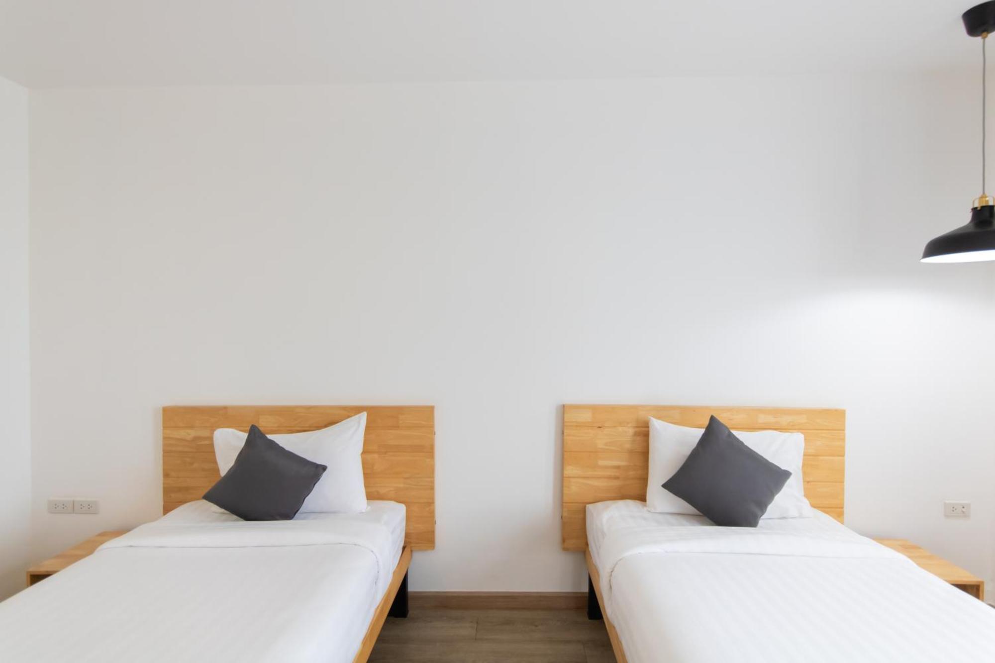Ananzitra Hotel Kanchanaburi City Exteriör bild