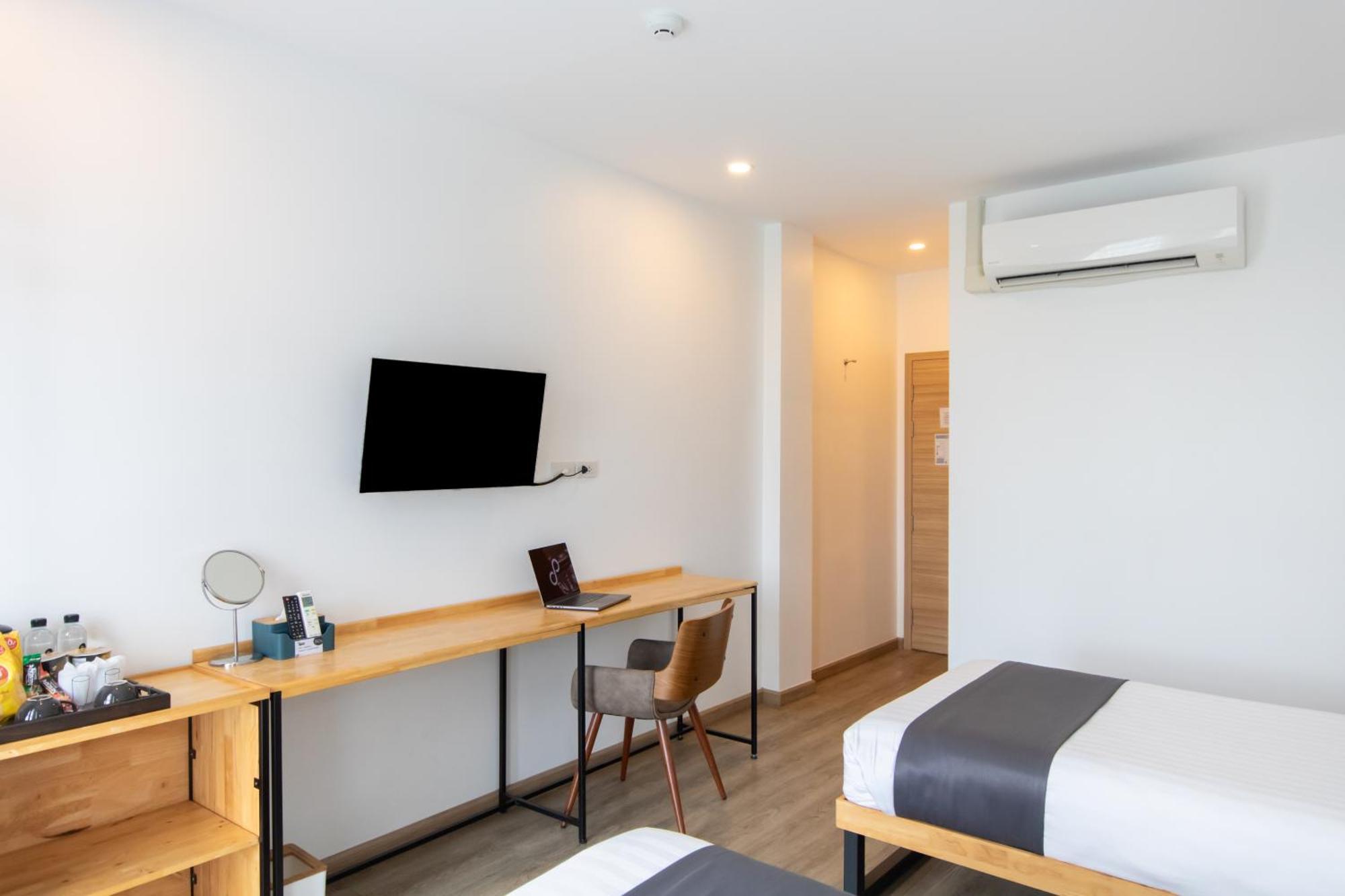 Ananzitra Hotel Kanchanaburi City Exteriör bild